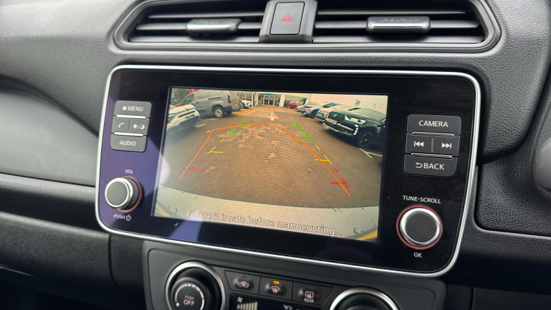 Nissan LEAF 110kW Acenta 39kWh 5dr Auto Electric Hatchback